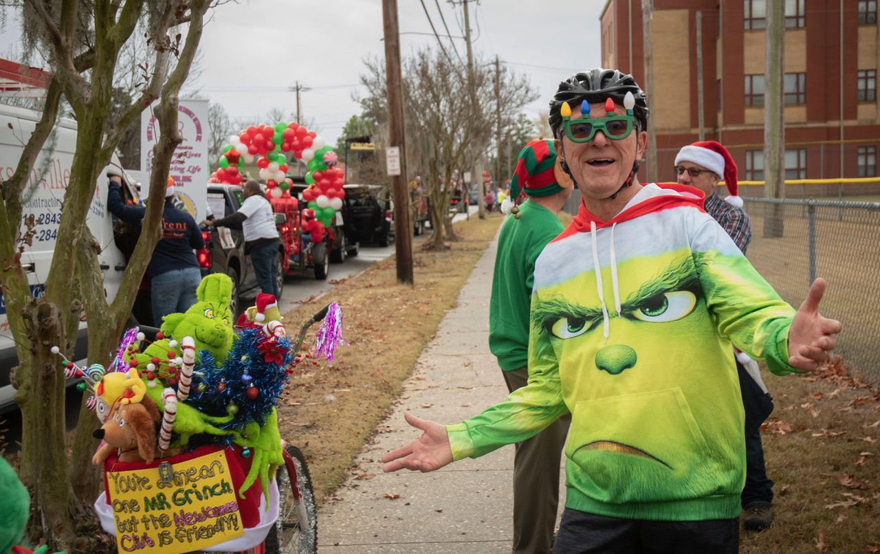 Club Marches in New Bern Christmas Parade